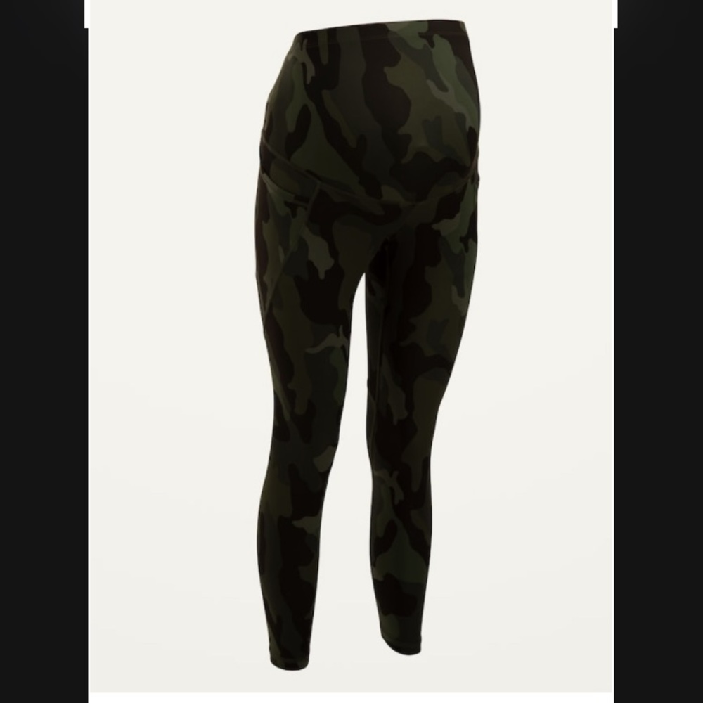 OLD NAVY Maternity Full Panel Side Pocket 7/8 Length Leggings in Green Camo